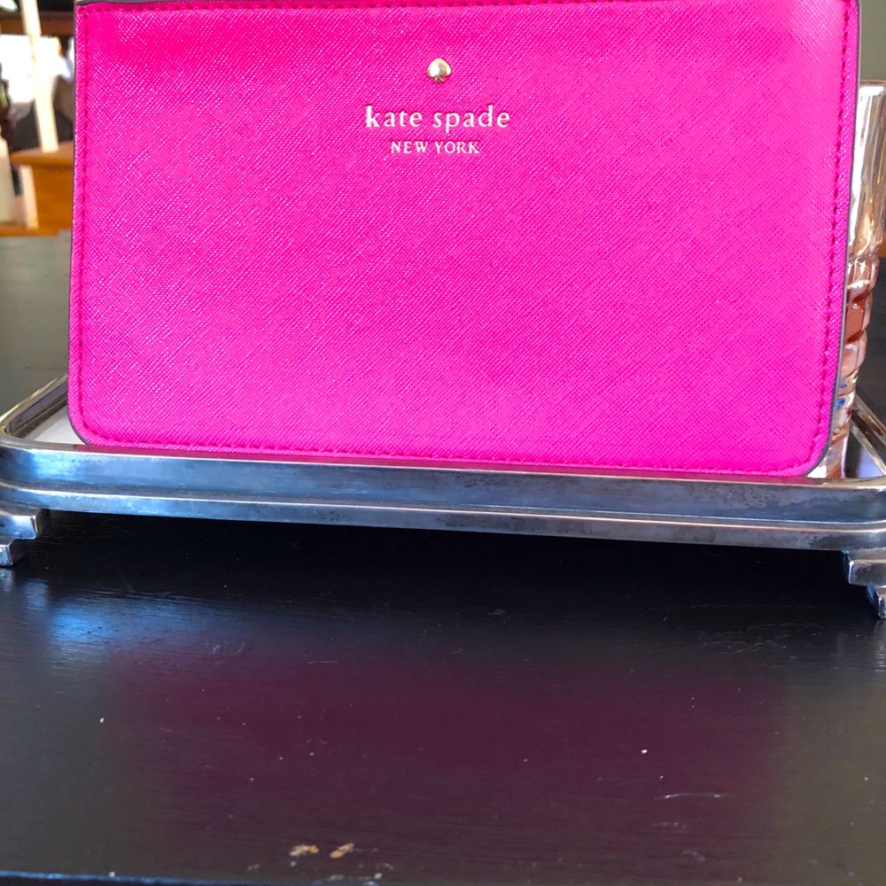 Kate Spade Wallet/Wristlet - Picture 2 of 5